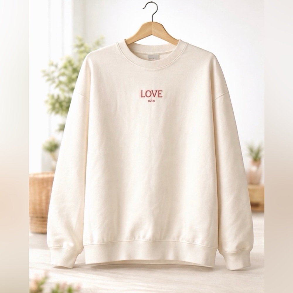 SEINT Cream Oversized Cotton Sweatshirt with Red 'LOVE'& ST Embroidery S & M NWT